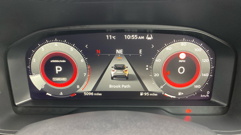 Nissan Juke 1.0 DiG-T N-Connecta 5dr DCT Petrol Hatchback